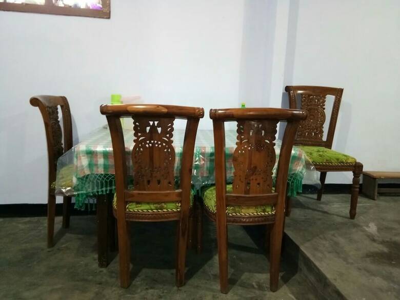 Bed & Breakfast Agung Safira Homestay