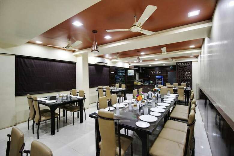 Hotel Daksh