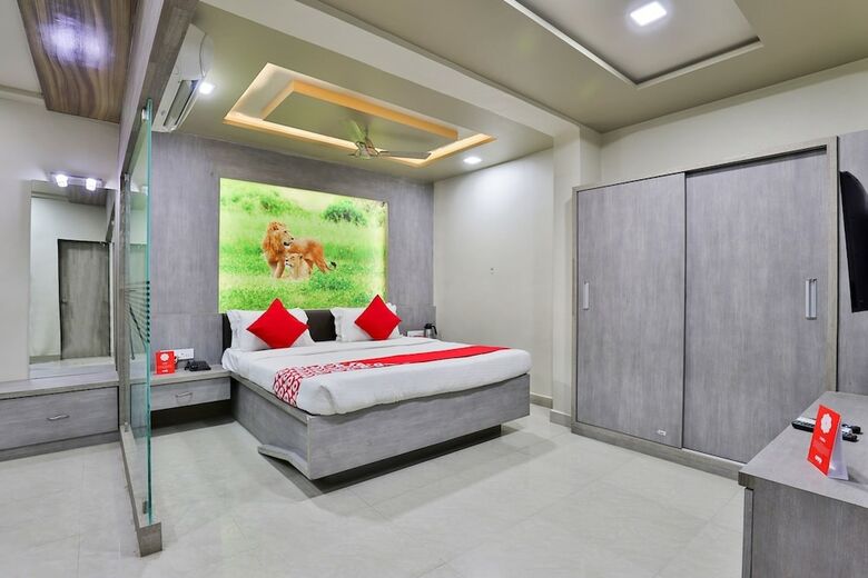 Hotel Daksh