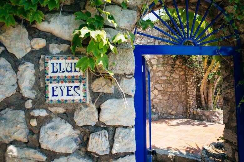 Villa Blue Eyes