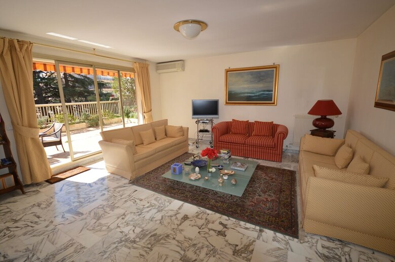 Parc Continental Cannes-very Elegant Three Bedroom Apartment