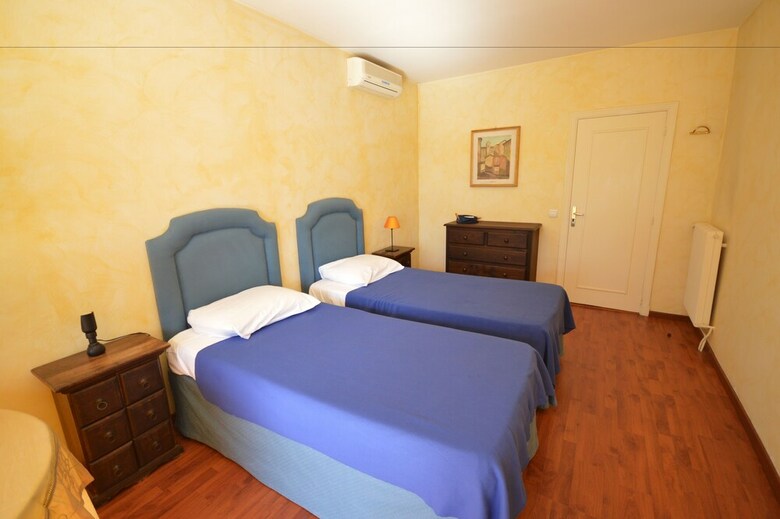 Parc Continental Cannes-very Elegant Three Bedroom Apartment