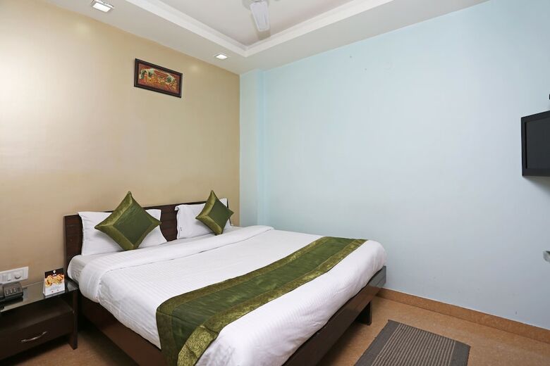 Oyo 6596 Hotel Flight Path