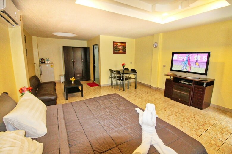 Hostal Phratamnak Inn