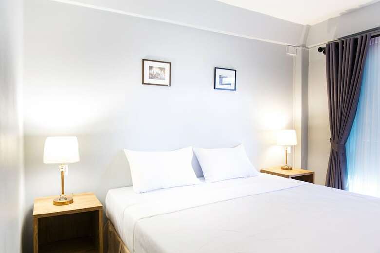 Ratana Hotel