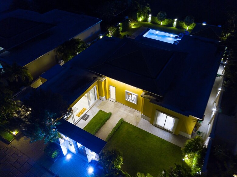 Luxury Pool Villa 604