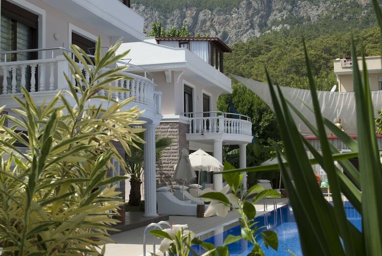 Bamont Villas