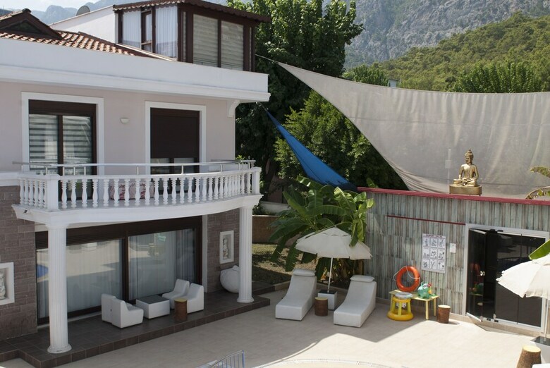 Bamont Villas