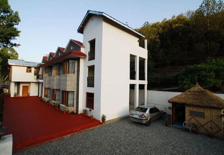 Hotel Silver Tree Inn