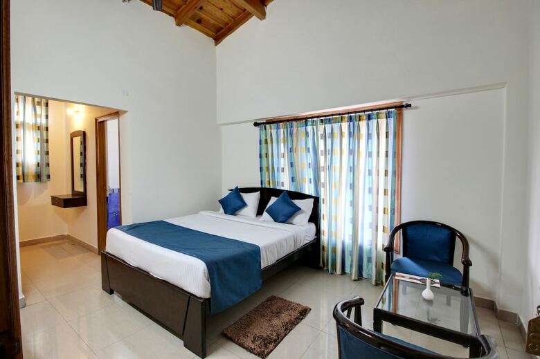 Hotel Silver Tree Inn