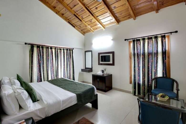 Hotel Silver Tree Inn
