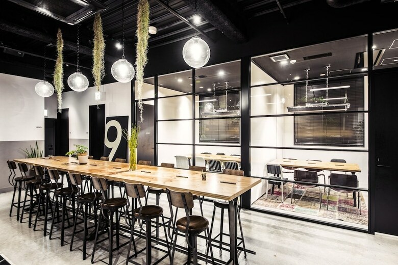 H Hotel