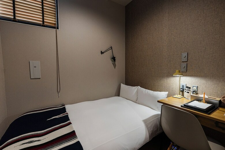 H Hotel