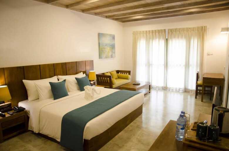 Hotel Arie Lagoon