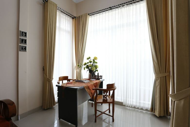 Hotel Reddoorz @ Condong Catur 3