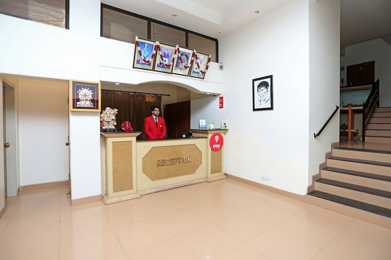 Oyo 7693 Saish Hotel