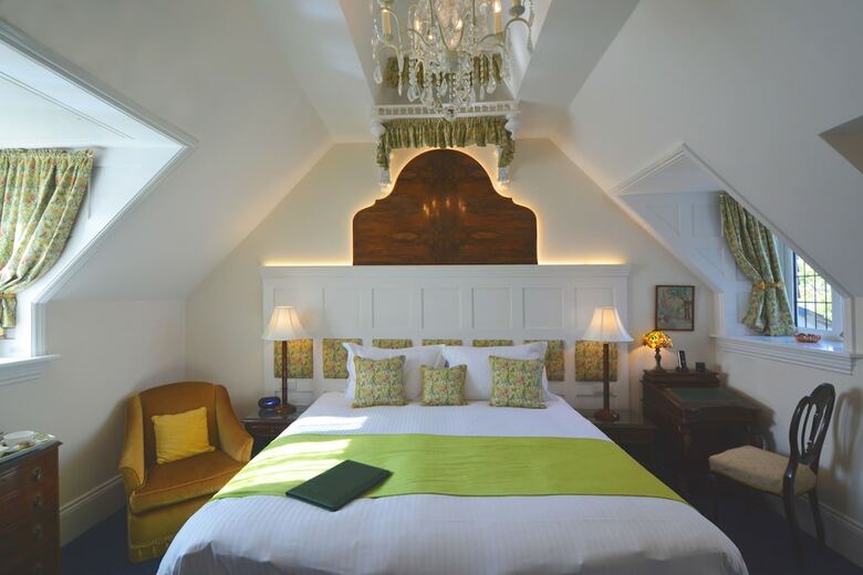 Hotel Haven Hall