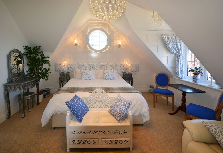 Hotel Haven Hall