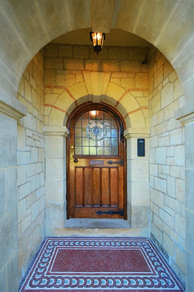 Hotel Haven Hall