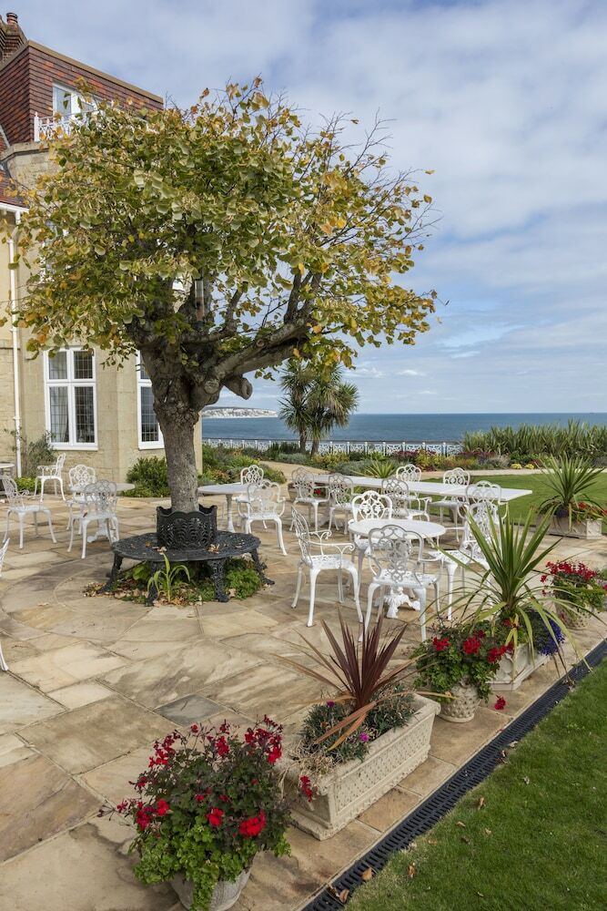 Hotel Haven Hall