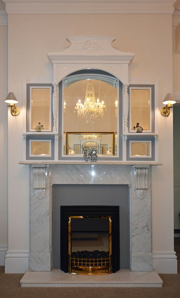Hotel Haven Hall