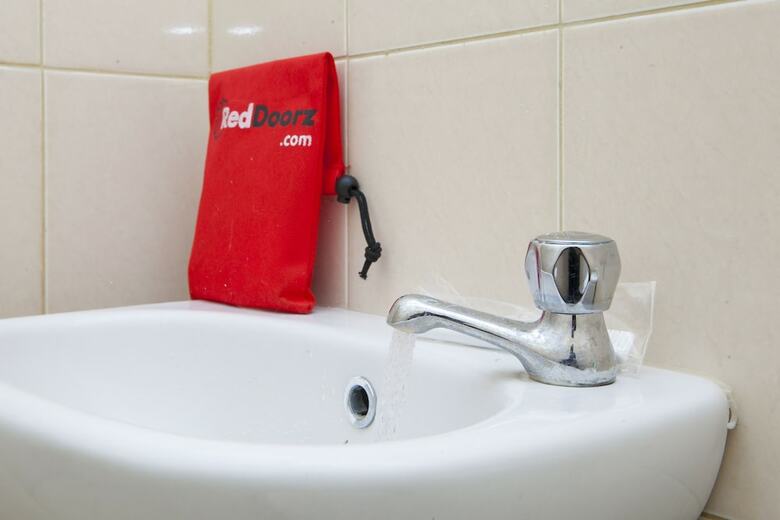 Hotel Reddoorz Apartment @ Tamansari Panoramic Soekarno