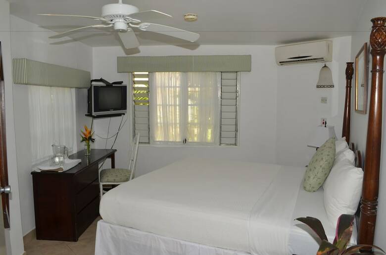 Hotel Yard Beach House