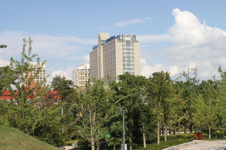 Hotel Howard Johnson Tropical Garden Plaza Kunming