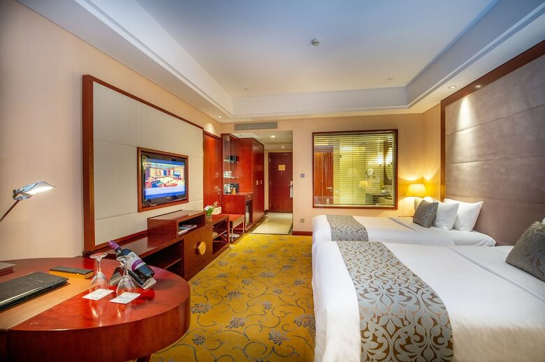 Hotel Howard Johnson Tropical Garden Plaza Kunming