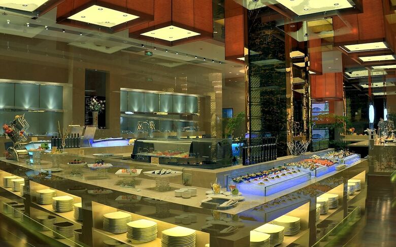 Hotel Howard Johnson Tropical Garden Plaza Kunming