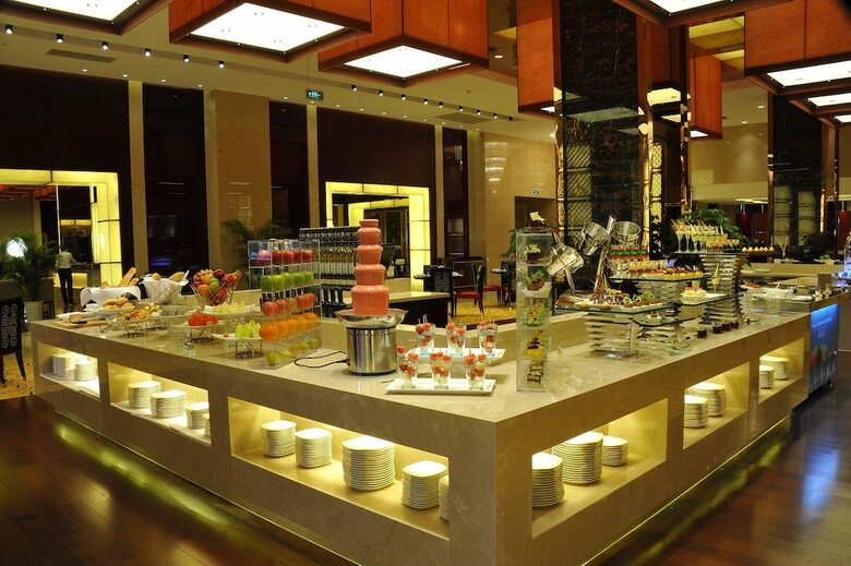 Hotel Howard Johnson Tropical Garden Plaza Kunming