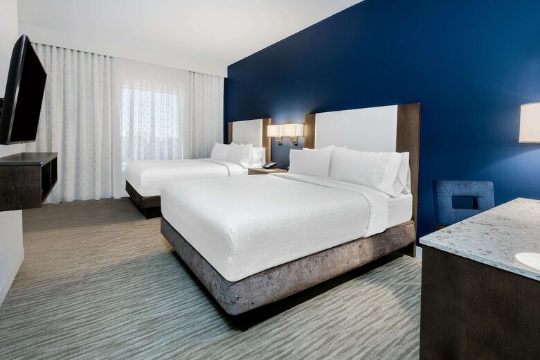 Hotel Embassy Suites By Hilton College Station, Tx