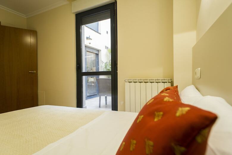 Rent Apartments Salamanca Cervantes 47