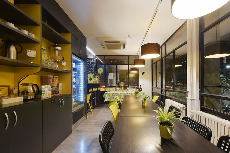 Hostal Free Hostels Barcelona