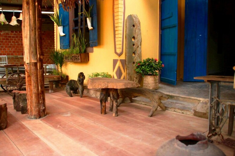 Hostal Nguyen Shack Phong Nha Central Town