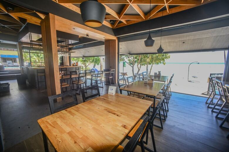 Hostal Carabao Dive Resort