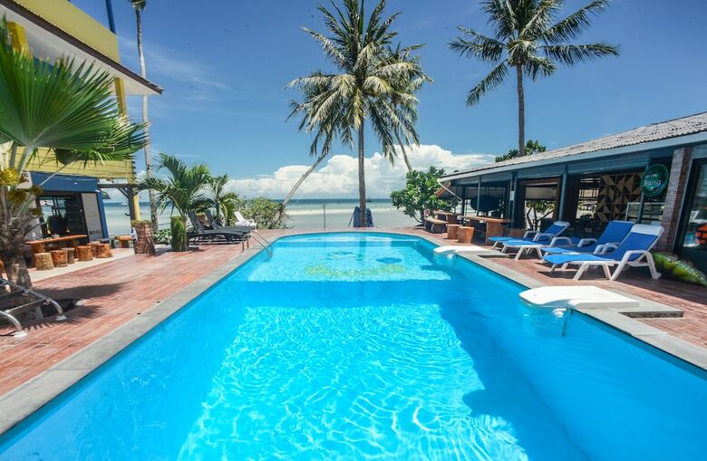 Hostal Carabao Dive Resort