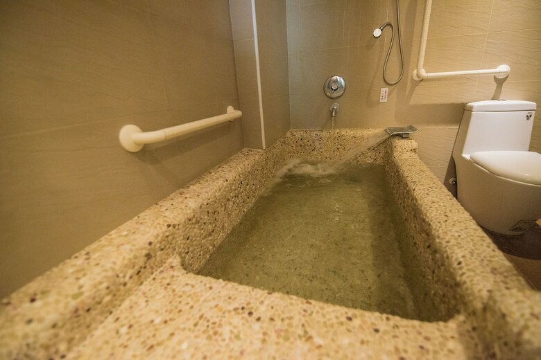 Hushan Hotspring Hotel