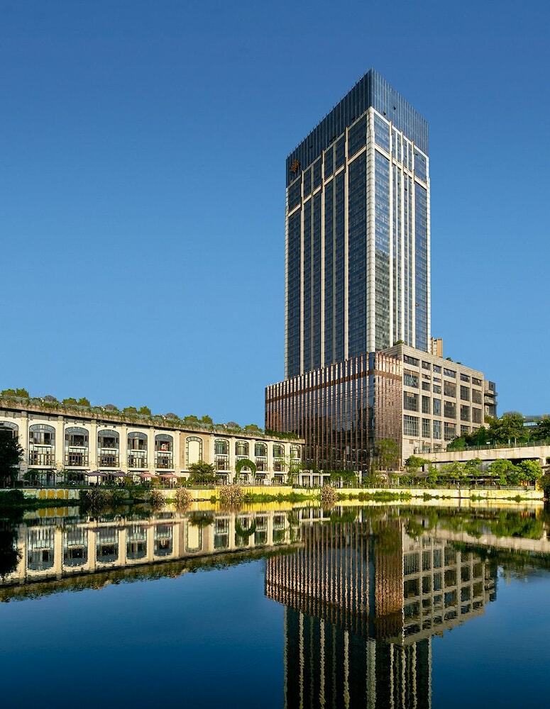 Yinxin Century Hotel