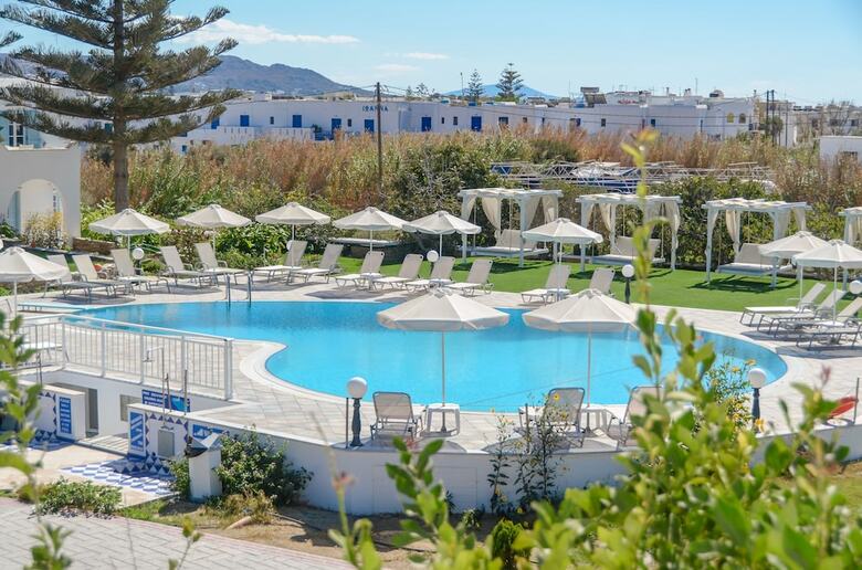 Birikos Hotel & Suites