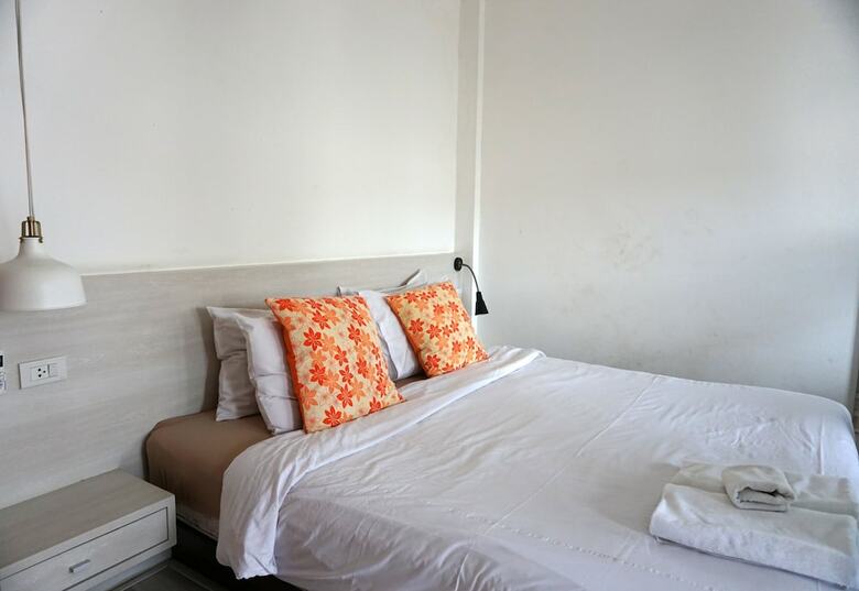 Hotel 202 House