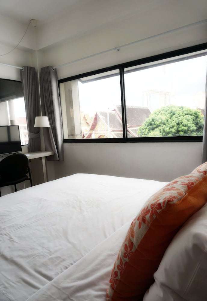 Hotel 202 House