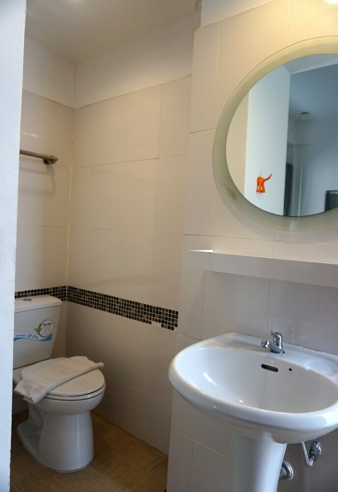 Hotel 202 House