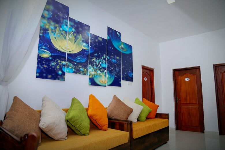 Romance Hills Hotel