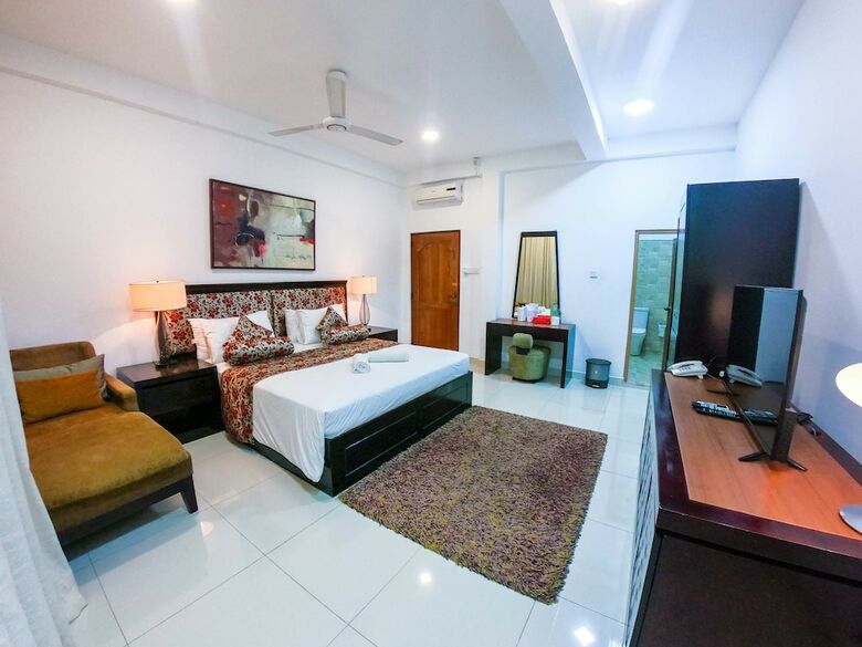 Romance Hills Hotel