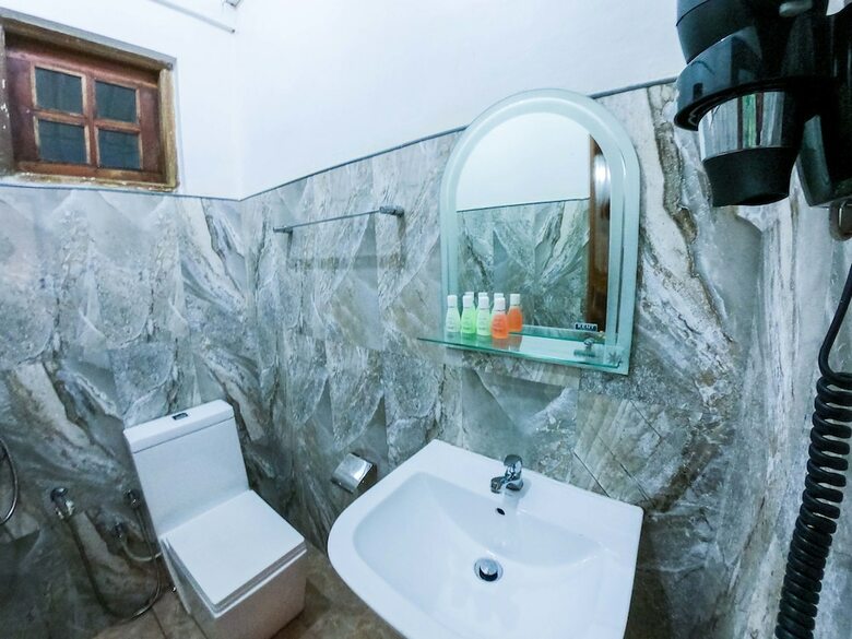 Romance Hills Hotel
