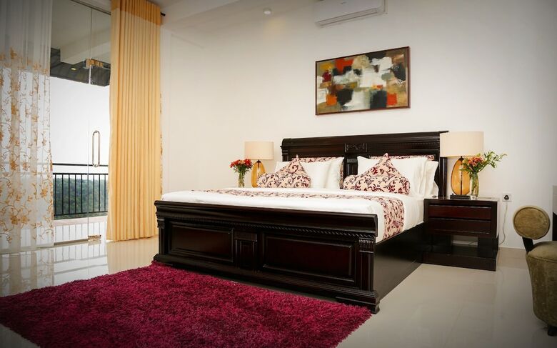 Romance Hills Hotel