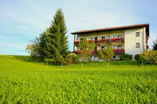 Hostal Hotel Allg�u Garni