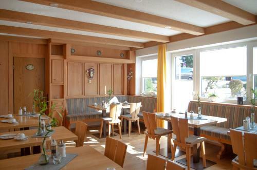 Hostal Hotel Allg�u Garni