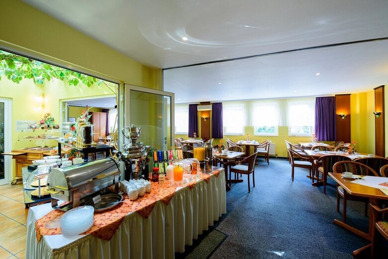 Askania Hotel